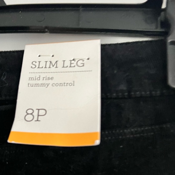 NWT Style & Co. Tummy Control Corduroy Pants, Deep Black, Size 8 Petite - Picture 4 of 6